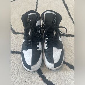 Nike Air Jordan Split Black/White (Homage) Sneakers